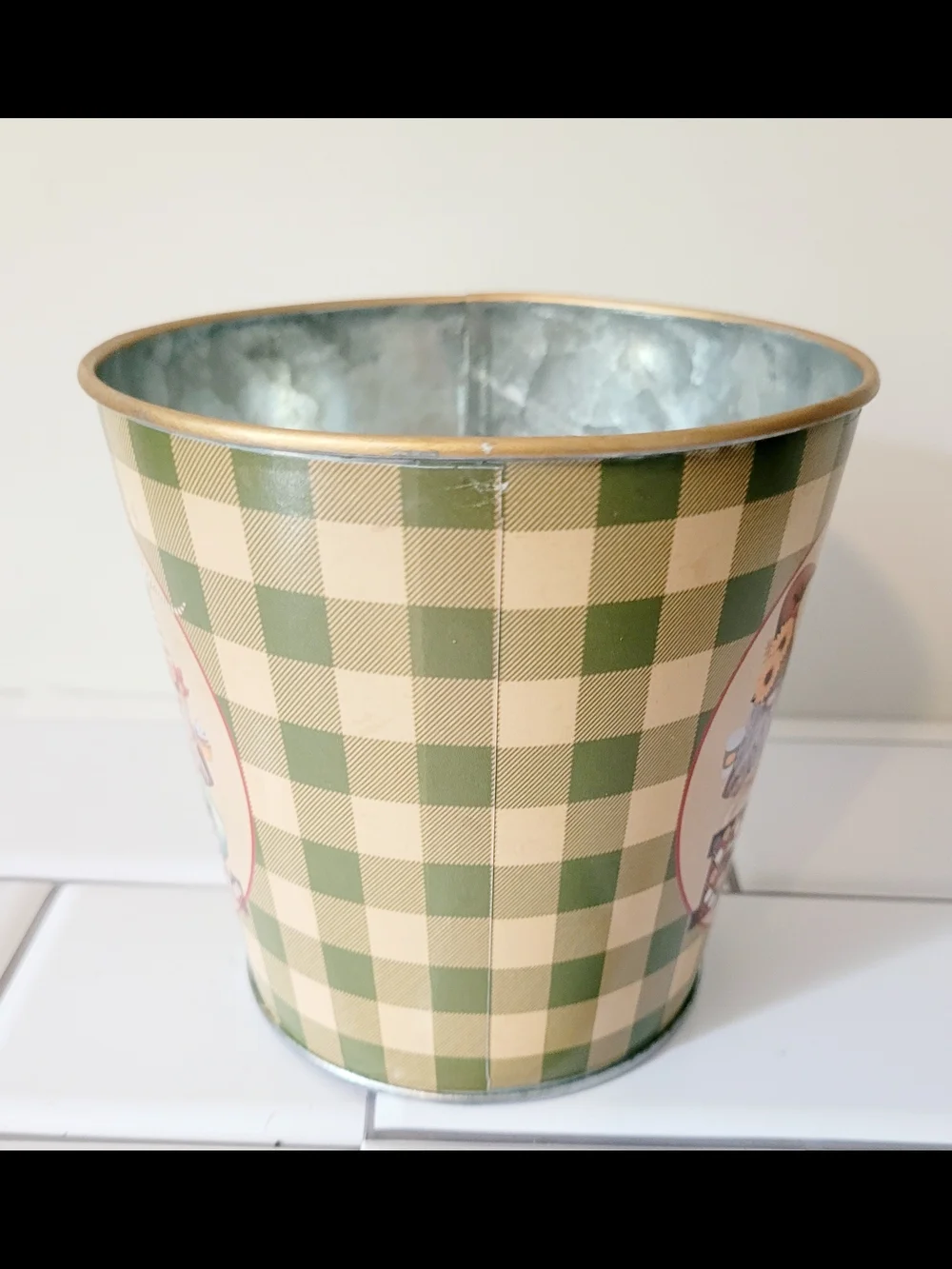 Source Unknown Green and Orange Plaid Gnome Planters